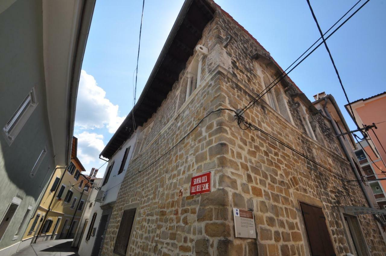 Old Court Palace Koper Hotel Exterior photo